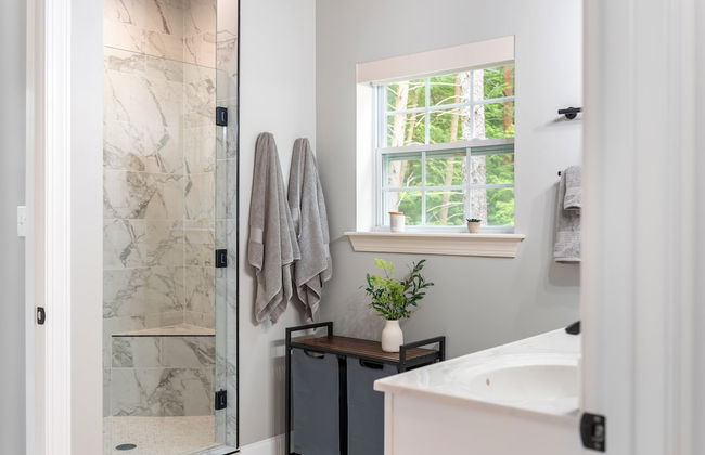 Luxuriously Lakeside by Avantstay Lakefront Retreat w Game Room - Foto 41