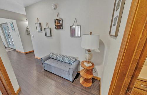 NEW! Huge Game Room, Hikeable, Red Rock View, Fireplace, Ping Pong, Yoga, Golf Course, Pickle Ball! - Foto 17