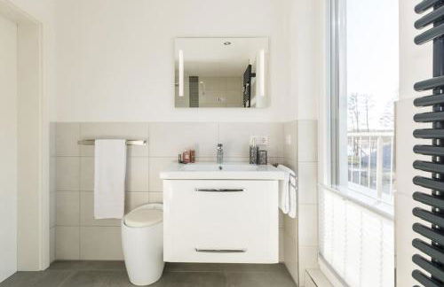 Exklusives Ferienhaus am See mit Hund, Sauna, Garten, 140qm - Foto 21