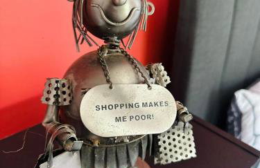 #56 4-Bedroom House Near Shops with Free Parking - Foto 8