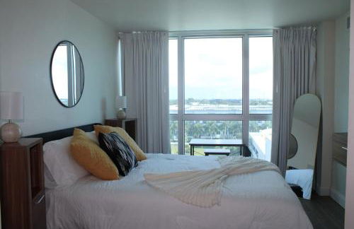 Oasis Downtown Fort Myers, Pool, Parking ,Pet Friendly - Foto 22