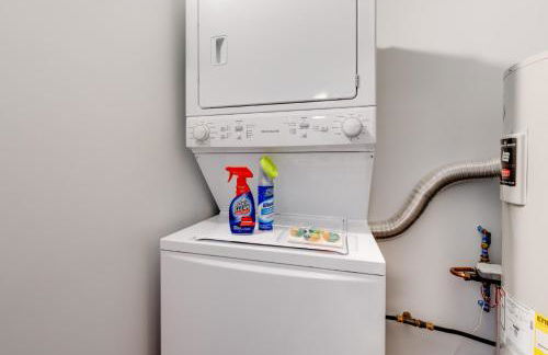 Stone Flora 2BR Condo Near Downtown and Bay - Photo 42