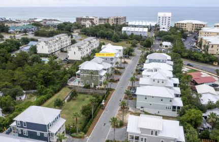 Stunning Stayin' Sandy-Private POOL & Walk to Beach! - Foto 59