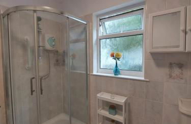 Synod Farm Cottage, 5 Person Hot Tub, Pets Welcome - Photo 6