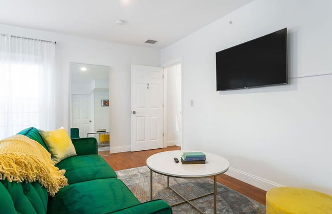 Cherry Suites 3BR Apt w W D Pool Table - Foto 12