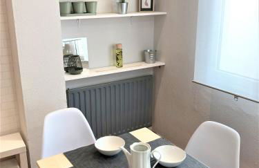 Tranquilidad y cercanía. WIFI. Parking incluido! - Foto 1