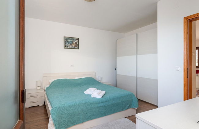 Modern Apartment With Balcony and Garden - Foto 2