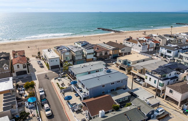 Ocean Breeze Buyout by Avantstay Steps to Beach - Photo 2