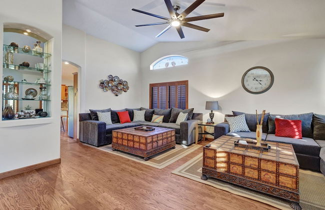 Amenities Galore! Outdoor Living & Lots of Games - Foto 19