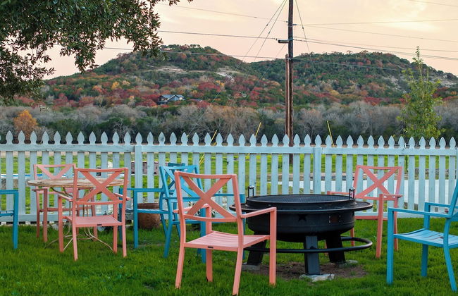 Kingsby Cottage - 1BR & Mountain Views - Photo 24