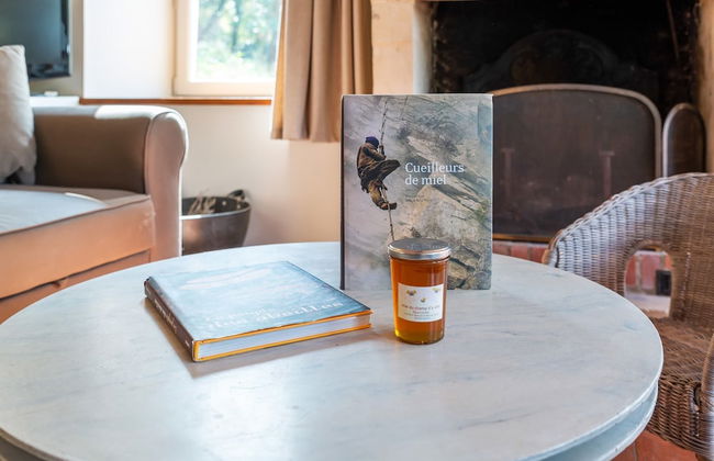 Charming Holiday Home in Yevre-la-ville With Pool - Foto 78