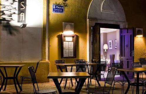 Villa Amarilla 4 Bed 3 Bath private pool - Photo 32