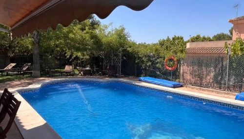 Apto con piscina y barbacoa - Foto 3, sunbed