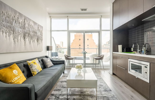 Charming Yorkville Condos - Photo 31