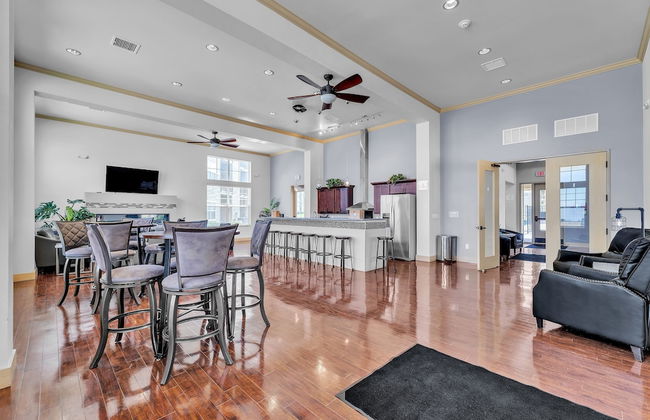 Luxurious 1 Bed 1 Bath Apartment At The Meadows 1 Bedroom Apts by FlexHaus - Photo 20