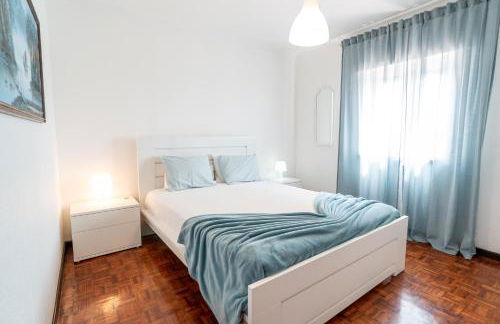 Nazare with Garden and Barbecue - Photo 8