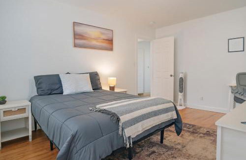 Chic 2BR Retreat Near OHare Free Parking - Foto 15