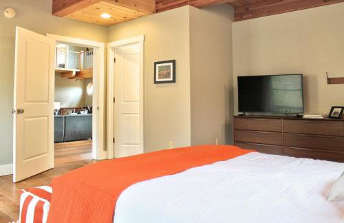 Awe Inspiring Mountain Lodge hot tub for large groups - Foto 29