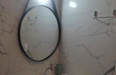 Apartamento na Praia da Enseada, 100 mt praia - Foto 20