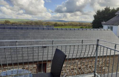 The Workshop - Photo 16