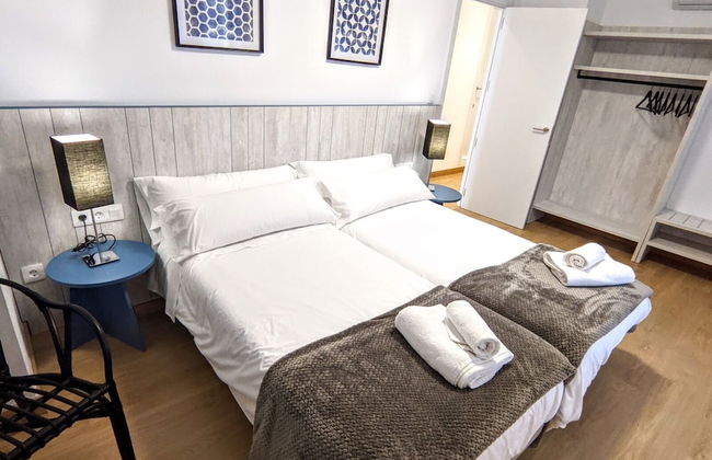 Apartamentos Plaza del Torico - Foto 19