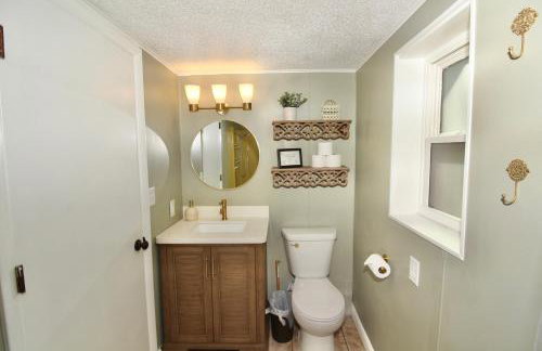 The Lakeside Loft- KY Lake Escape - Pirates Cove - Foto 44