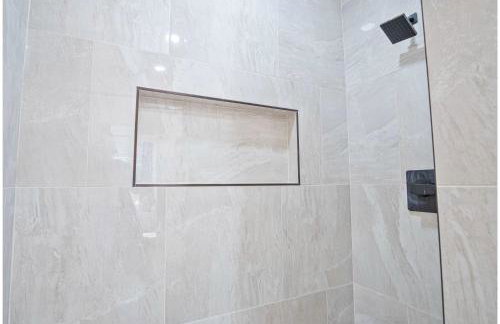 Perfect Spot to Relax 4br/3ba Near Dtown Hemisfair - Foto 64