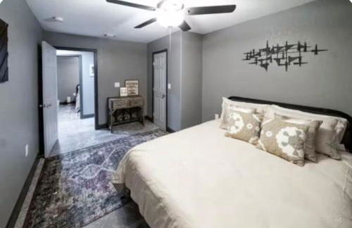 Private Hot tub3BD2BA 2 miles to SA river walk - Foto 23