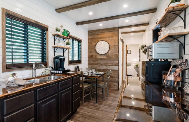 The Oaks Helm Model Container Home 12 min to Magnolia Market - Foto 31