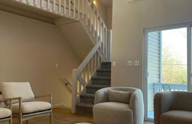 Poconos Modern Chalet I Hot Tub I Home Theater I Fenced Yard I Pet Friendly - Foto 12