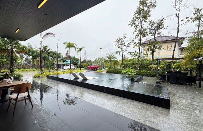 Huge Pool Villa with Private Lake - Foto 35