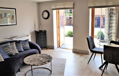 1 & 2 bedroom Weaver's Cottages at Frame Farm - Foto 18