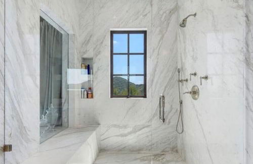 Summitridge Bev Hills Villa with Pool, Spa, Roof Deck - Foto 18