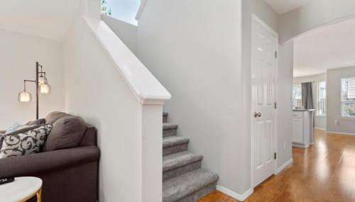 Urban Escape Steps to Downtown - Foto 5