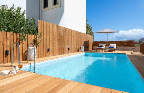 Blue Essence Seaside Villa and Suite - Photo 11