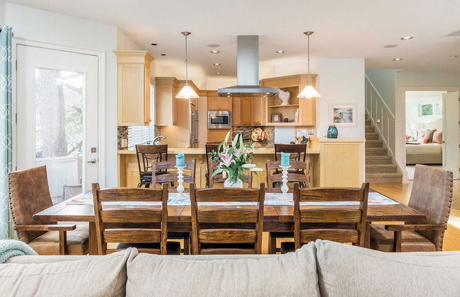 Villa Manzanita by Avantstay Hot Tub, 1 Block to Beach/town, Chef's Kitchen - Foto 15