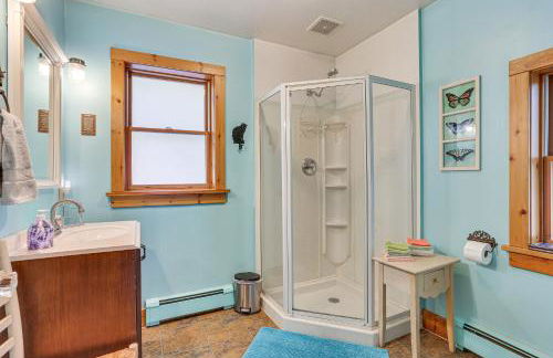 Huge Waterfront Home with Dock on Lake Wallenpaupack - Foto 18