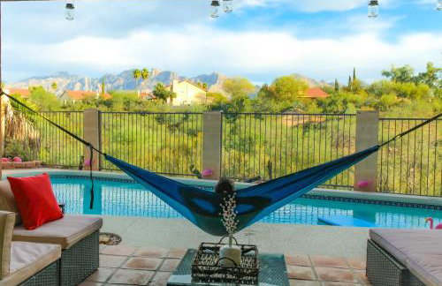 Pool-side Villa with Perfect Views - Foto 36