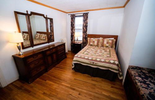 Spacious Home In A Quiet Neighborhood - Foto 14