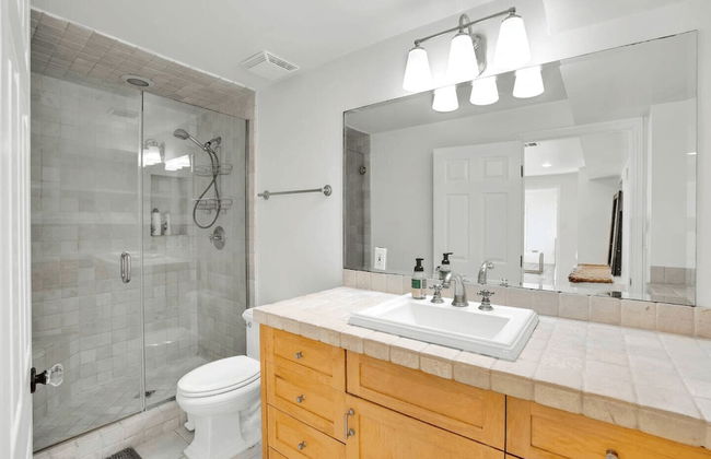 Castlewood by Avantstay Malibu Cliffside + View - Photo 7