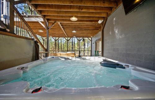 The Nomi Lodge - Sleeps 28 - Gorgeous Rustic Cabin, Centrally Located, Tons of Amenities - Photo 62
