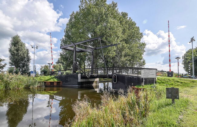 Modern 6-person Chalet in the Frisian Countryside, 3 Bedrooms and Wifi - Foto 86