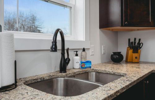 NEW Ivy House 3BR Townhome Downtown Beaches Wineries - Foto 36