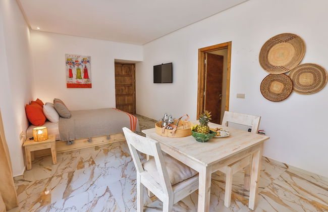 Hanah Apartments - Photo 33