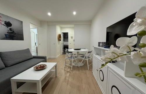Espacioso Apartamento Familiar con terraza en Aranjuez - Confort, Tranquilidad y Netflix Incluido - Foto 2