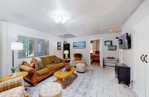 Coastal Cabin - Photo 17