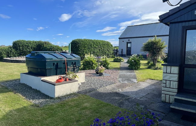 Immaculate 5 Bedroom House Outside Stornoway - Photo 31