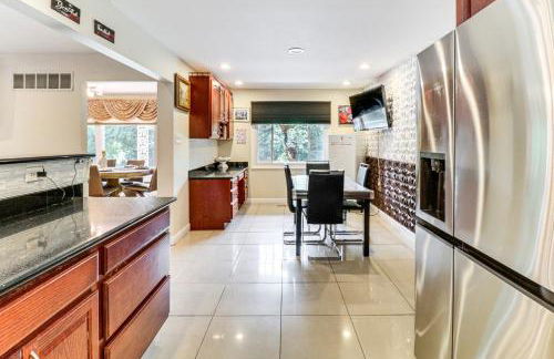 Hidden Paradise on 5 Acres with Hot Tub and Deck! - Foto 8