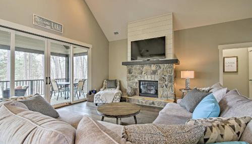 Lake Keowee Home with Balcony and Boat Dock! - Foto 4