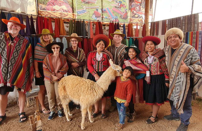 Ruta privada de senderismo con llamas y alpacas por el Valle Sagrado - Foto 2